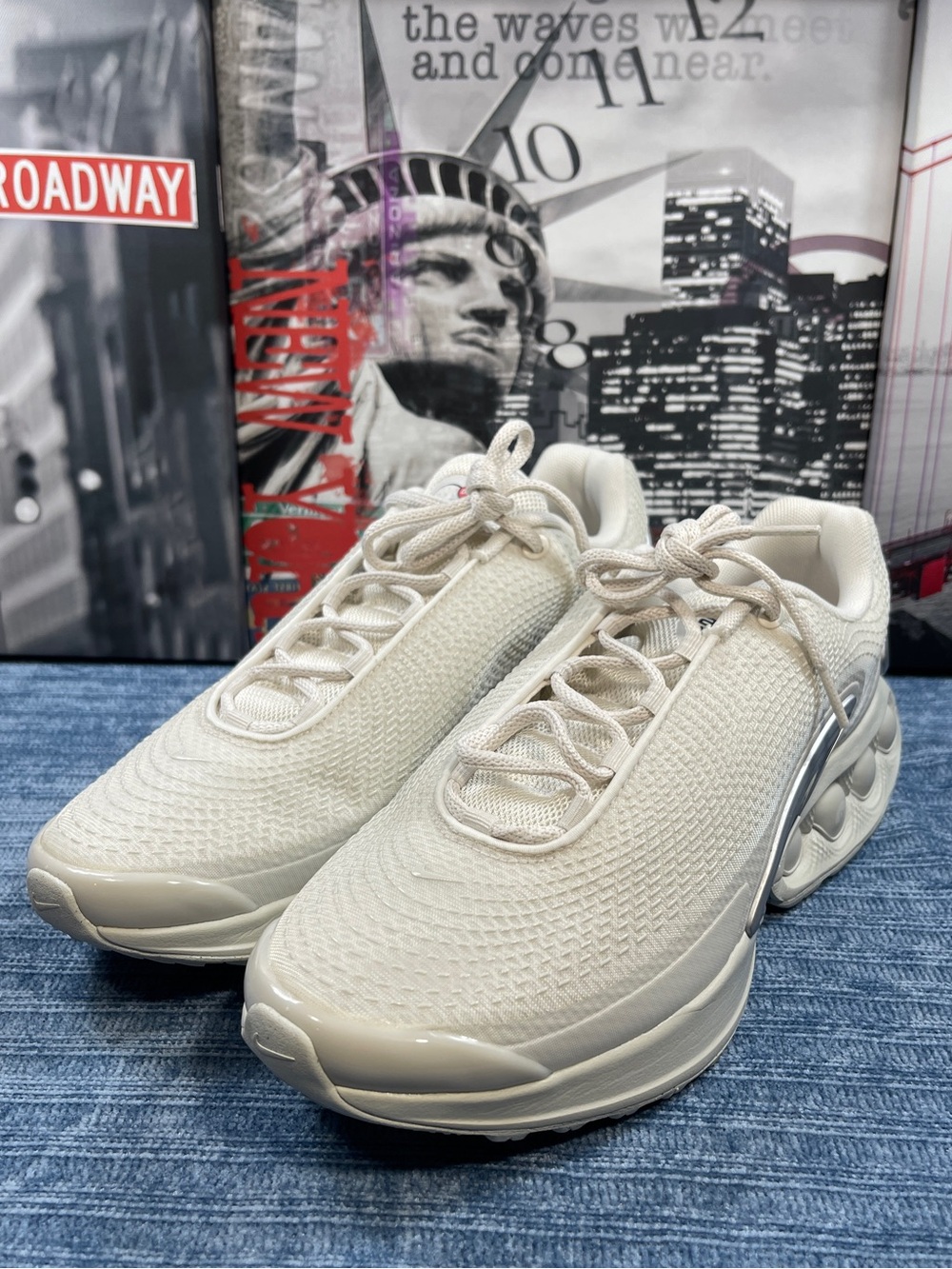 Nike Air Max DN "Light Bone" Men's DV3337-013 NEW